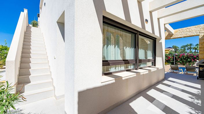 Image No.30-3 Bed Villa for sale