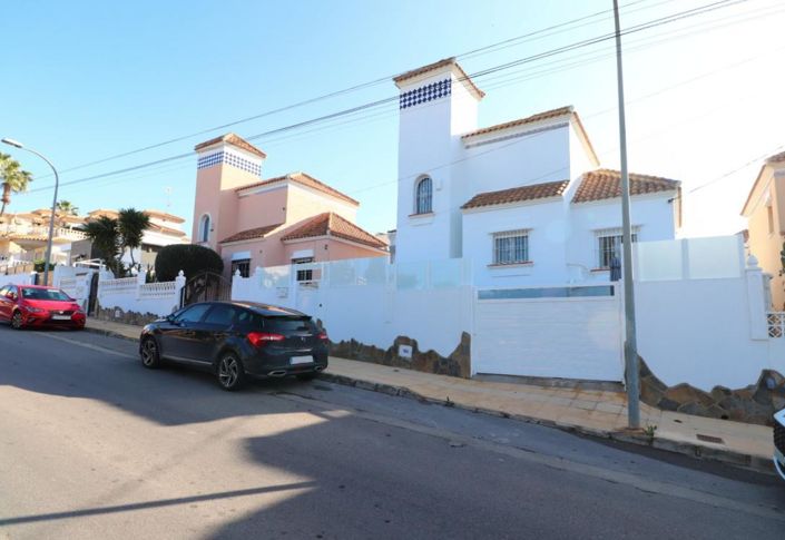 Image No.6-4 Bed Villa for sale