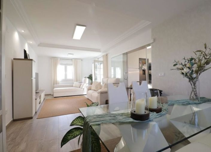 Image No.8-4 Bed Villa for sale