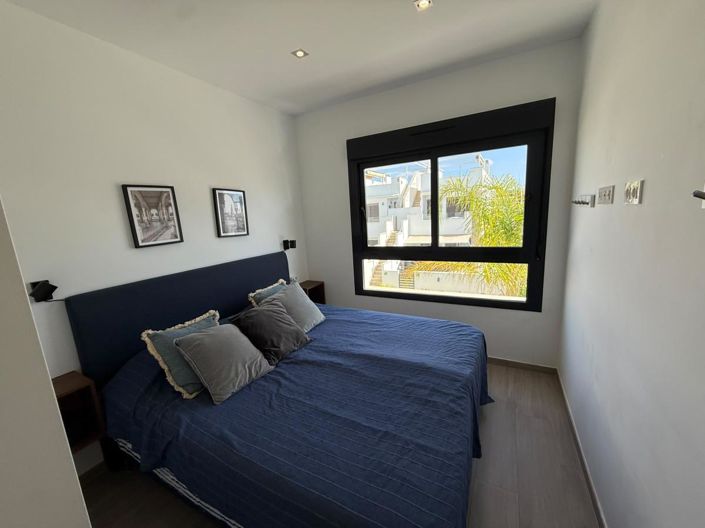 Image No.10-3 Bed Apartment for sale
