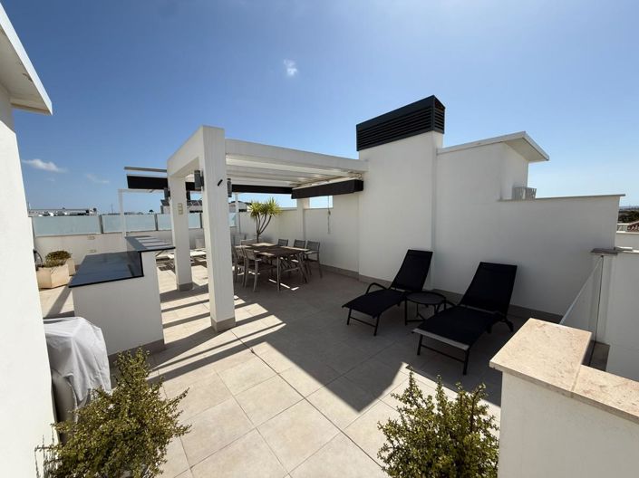 Image No.20-3 Bed Apartment for sale