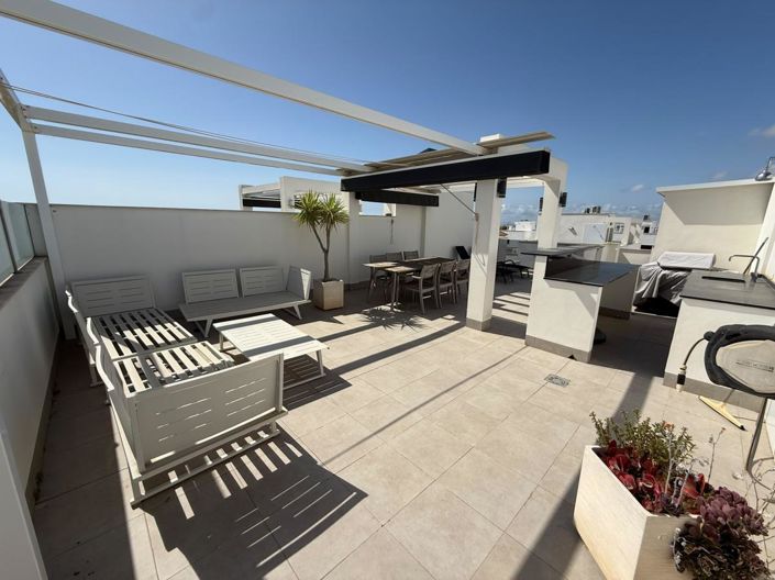Image No.24-3 Bed Apartment for sale