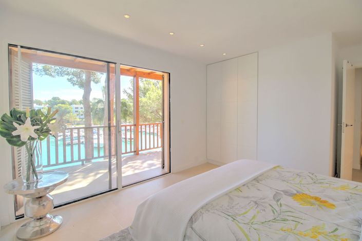 Image No.11-4 Bed Apartment for sale