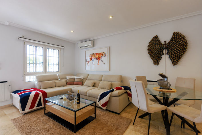 Image No.6-2 Bed Townhouse for sale