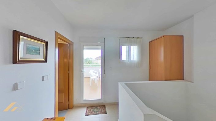 Image No.33-3 Bed Apartment for sale