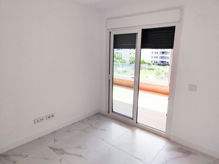 Image No.17-3 Bed Apartment for sale