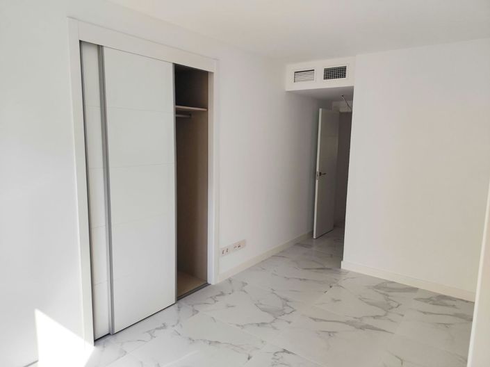 Image No.23-3 Bed Apartment for sale
