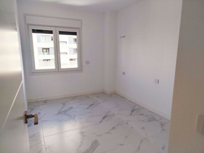 Image No.27-3 Bed Apartment for sale