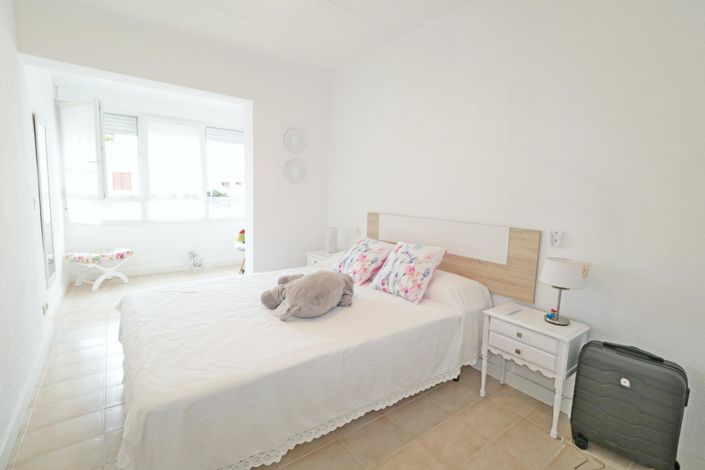 Image No.16-3 Bed Townhouse for sale