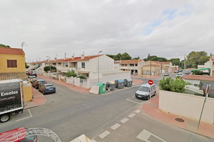 Image No.22-3 Bed Townhouse for sale