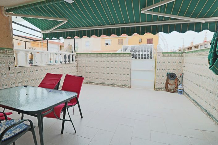 Image No.29-3 Bed Townhouse for sale