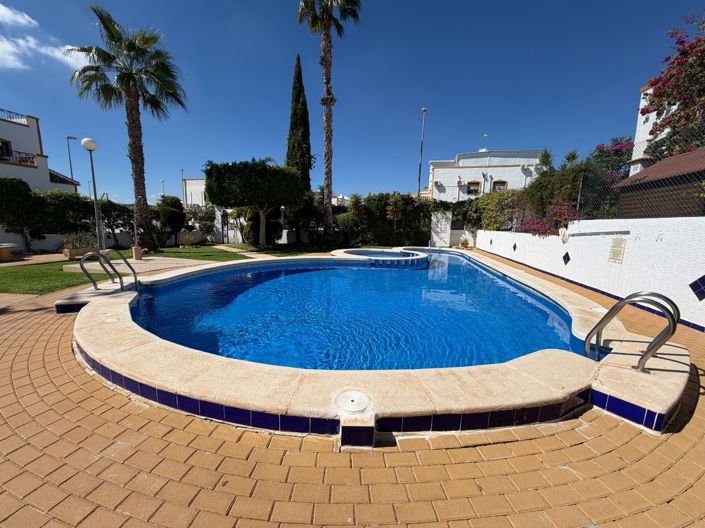 Image No.22-3 Bed Townhouse for sale