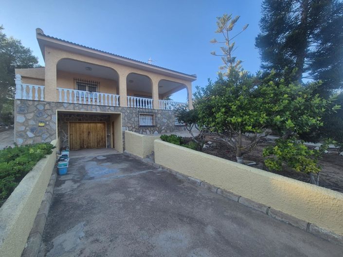 Image No.2-3 Bed Villa for sale