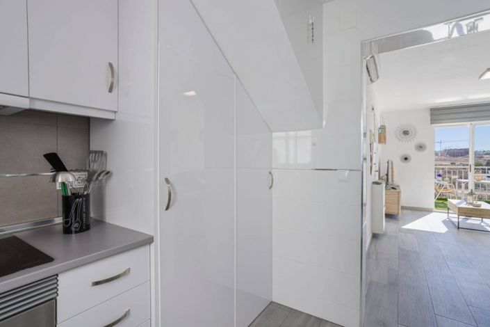 Image No.7-3 Bed Apartment for sale