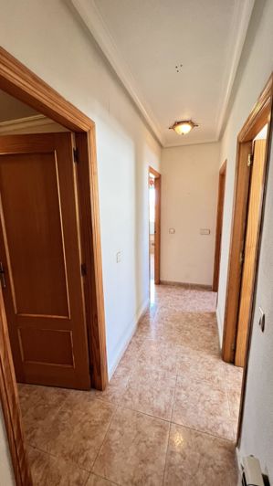 Image No.14-4 Bed Property for sale