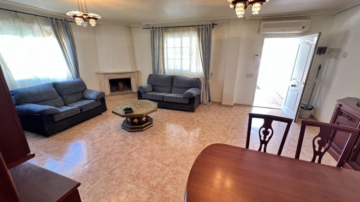 Image No.9-4 Bed Property for sale