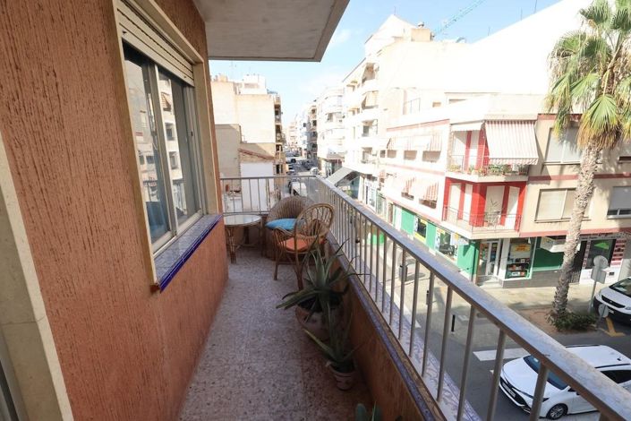 Image No.15-3 Bed Apartment for sale