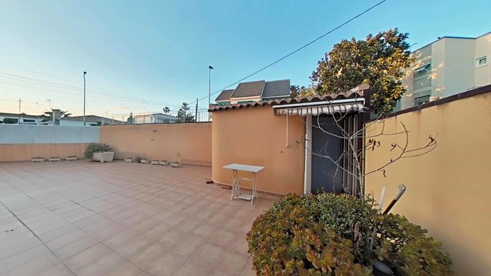 Image No.18-2 Bed Apartment for sale