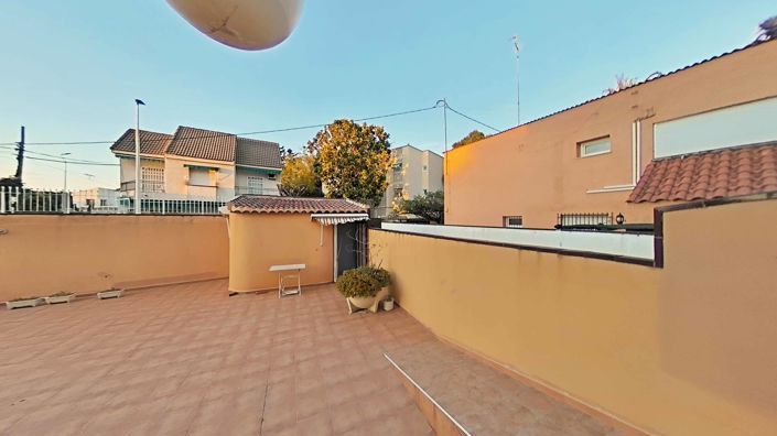 Image No.19-2 Bed Apartment for sale