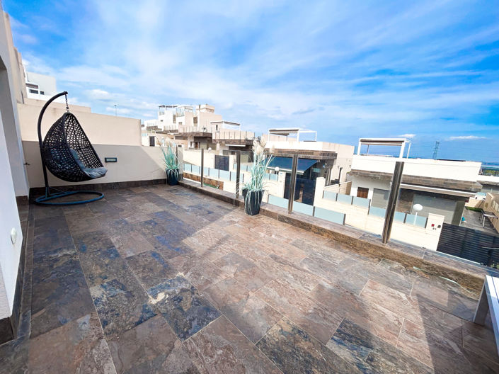 Image No.21-3 Bed Villa for sale
