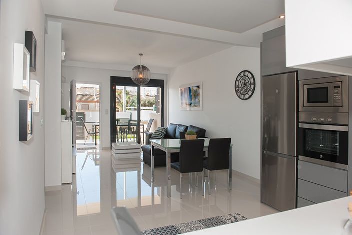 Image No.17-2 Bed Apartment for sale