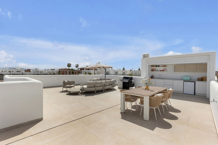 Image No.26-3 Bed Villa for sale