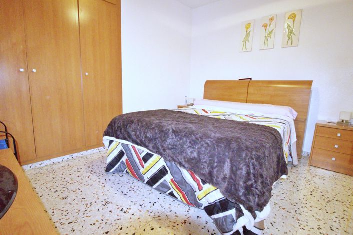 Image No.10-3 Bed Apartment for sale