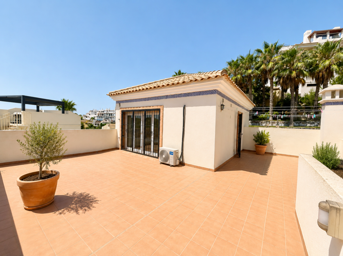 Image No.18-5 Bed Villa for sale