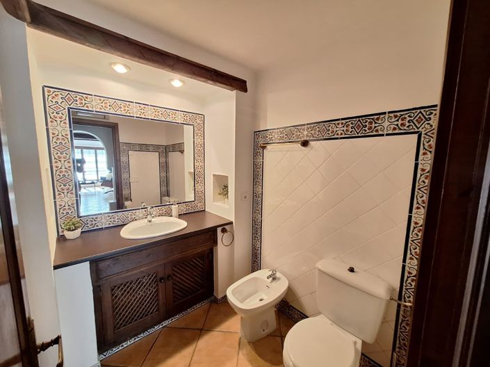 Image No.24-2 Bed Apartment for sale