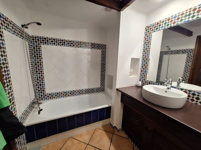 Image No.39-2 Bed Apartment for sale