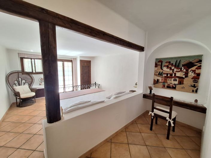 Image No.45-2 Bed Apartment for sale