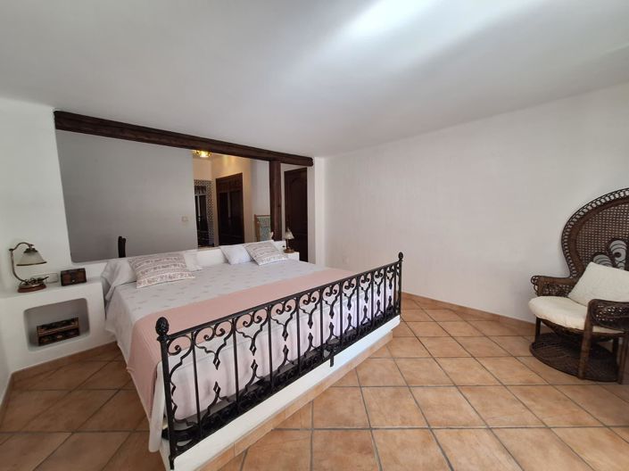 Image No.49-2 Bed Apartment for sale