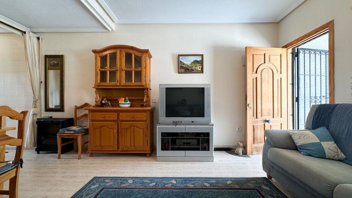 Image No.11-2 Bed Townhouse for sale