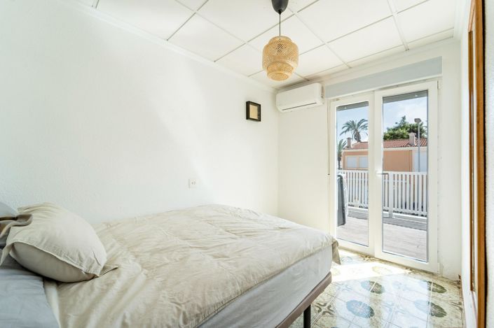 Image No.34-4 Bed Duplex for sale