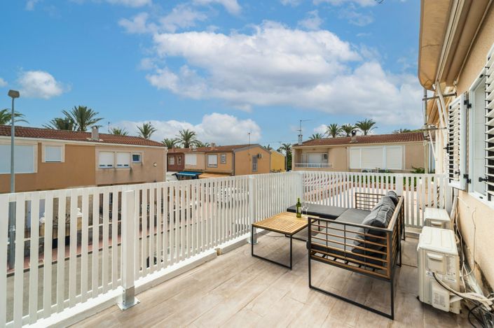Image No.41-4 Bed Duplex for sale