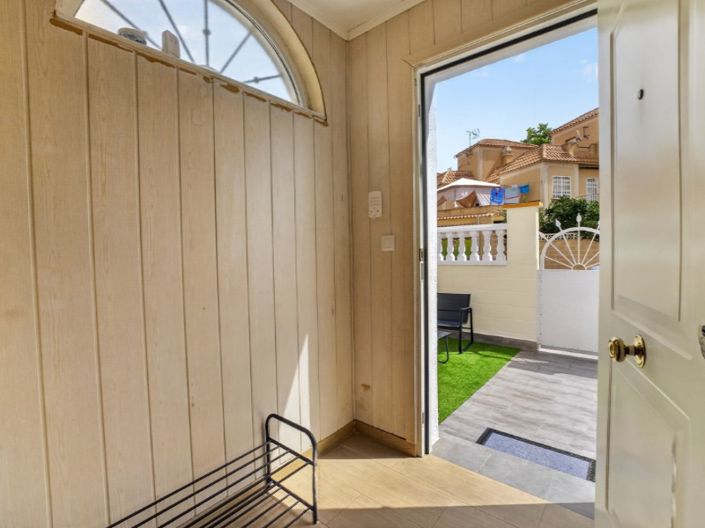 Image No.16-3 Bed Townhouse for sale