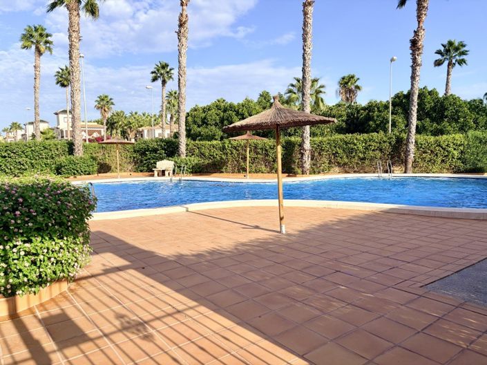Image No.20-3 Bed Townhouse for sale
