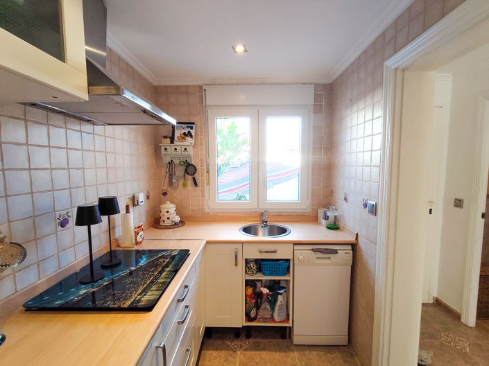 Image No.11-3 Bed Townhouse for sale
