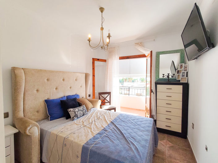 Image No.16-3 Bed Townhouse for sale