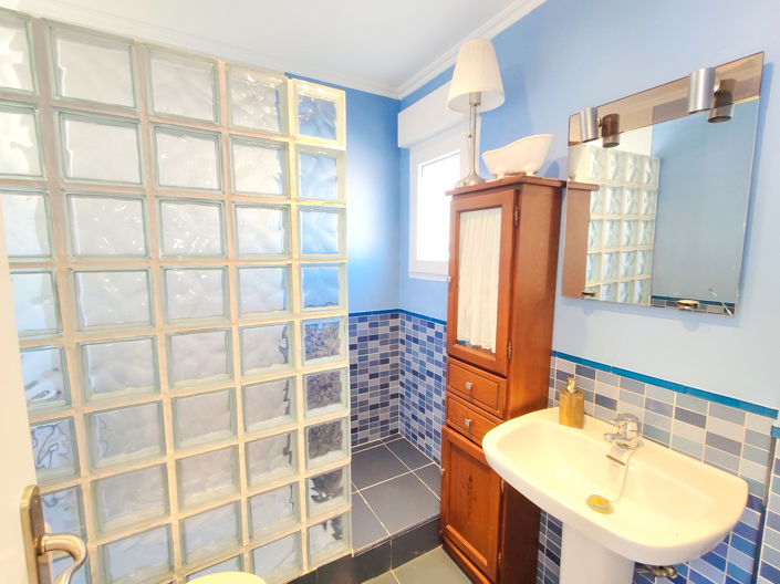 Image No.19-3 Bed Townhouse for sale