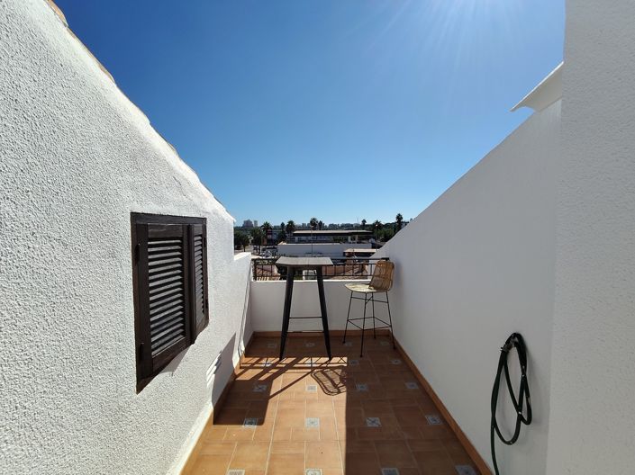 Image No.26-3 Bed Townhouse for sale