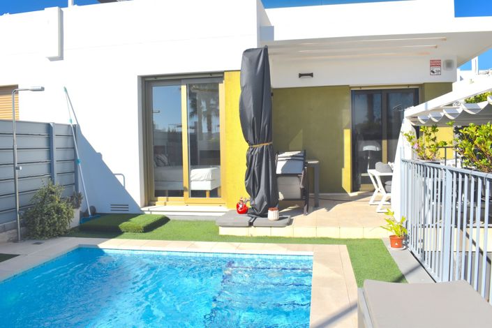 Image No.3-3 Bed Villa for sale