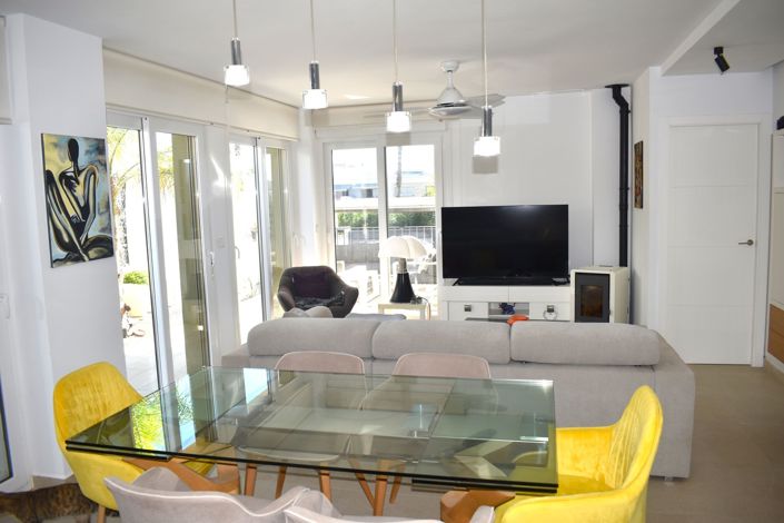 Image No.7-3 Bed Villa for sale