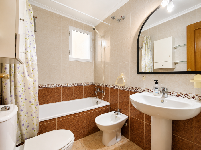 Image No.22-2 Bed Apartment for sale