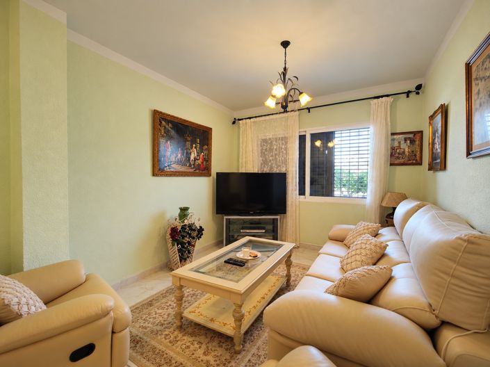 Image No.17-5 Bed Townhouse for sale