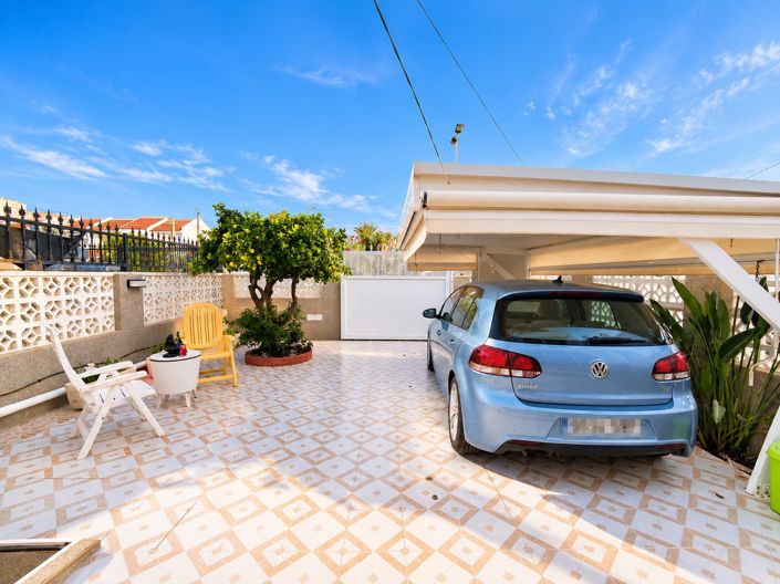 Image No.8-5 Bed Townhouse for sale