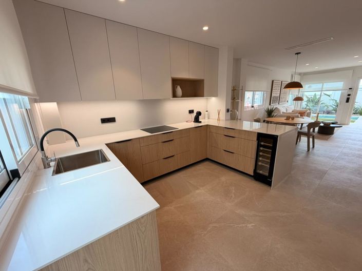 Image No.13-2 Bed Apartment for sale