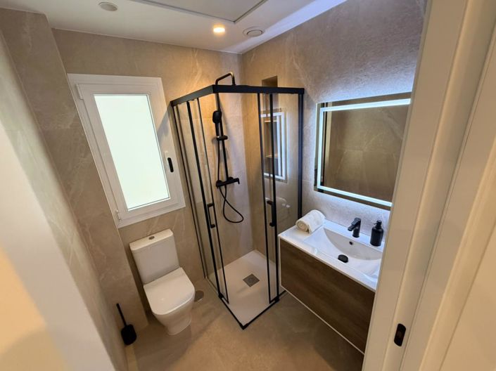 Image No.18-2 Bed Apartment for sale