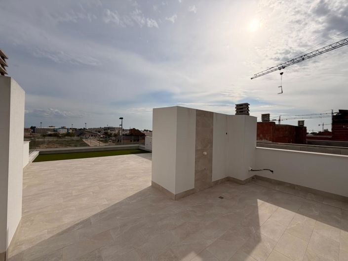 Image No.35-2 Bed Apartment for sale