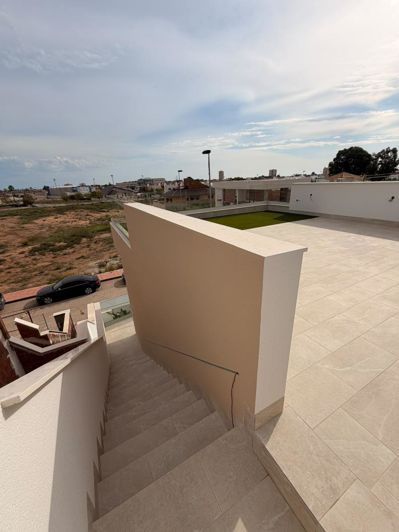 Image No.45-2 Bed Apartment for sale